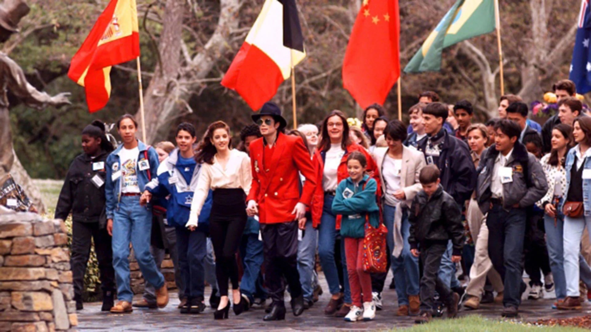 La proximidad de Michael Jackson con los niños fue siempre objeto de especulaciones y sospechas (AP)