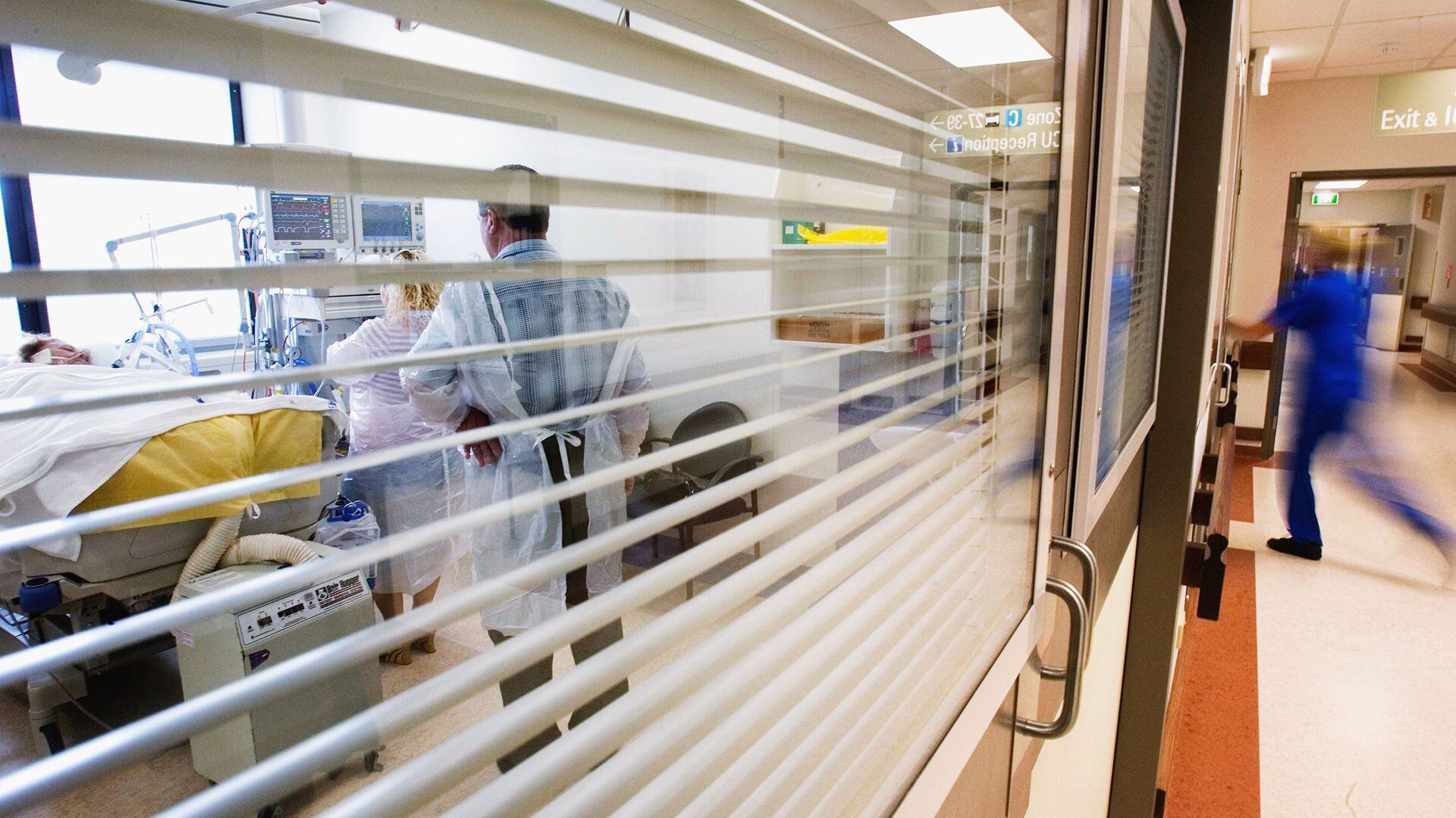 Los cuadros graves de COVID pueden llevar a la muerte. Hubo 130.663 fallecidos por la infección en la Argentina desde 2020 (Getty)