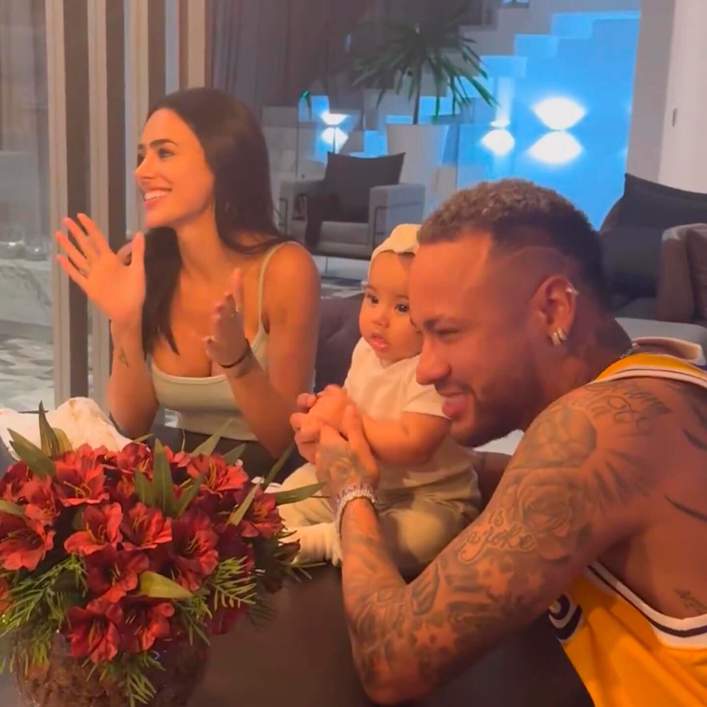El gesto de Neymar en medio de una fiesta de su pequeña hija