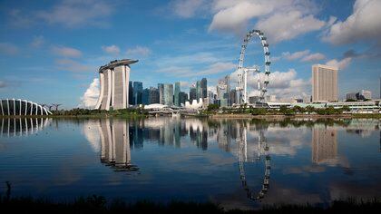 El complejo de edificios Marina Bay Sands, en Singapur (EFE/How Hwee Young)