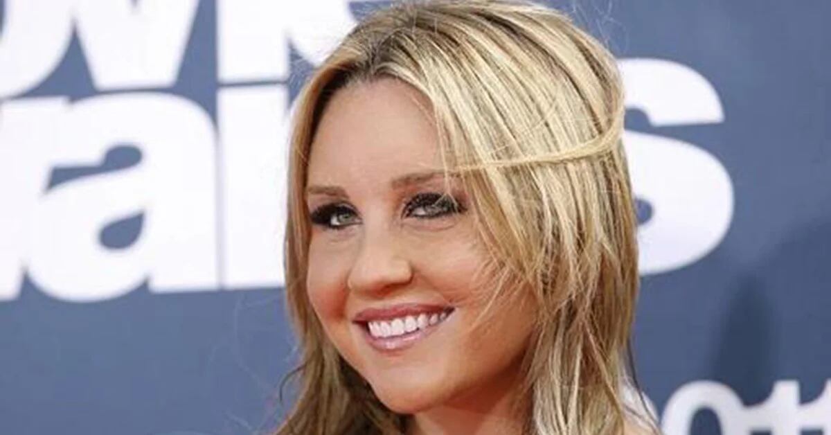 Amanda Bynes was admitted to a mental health center