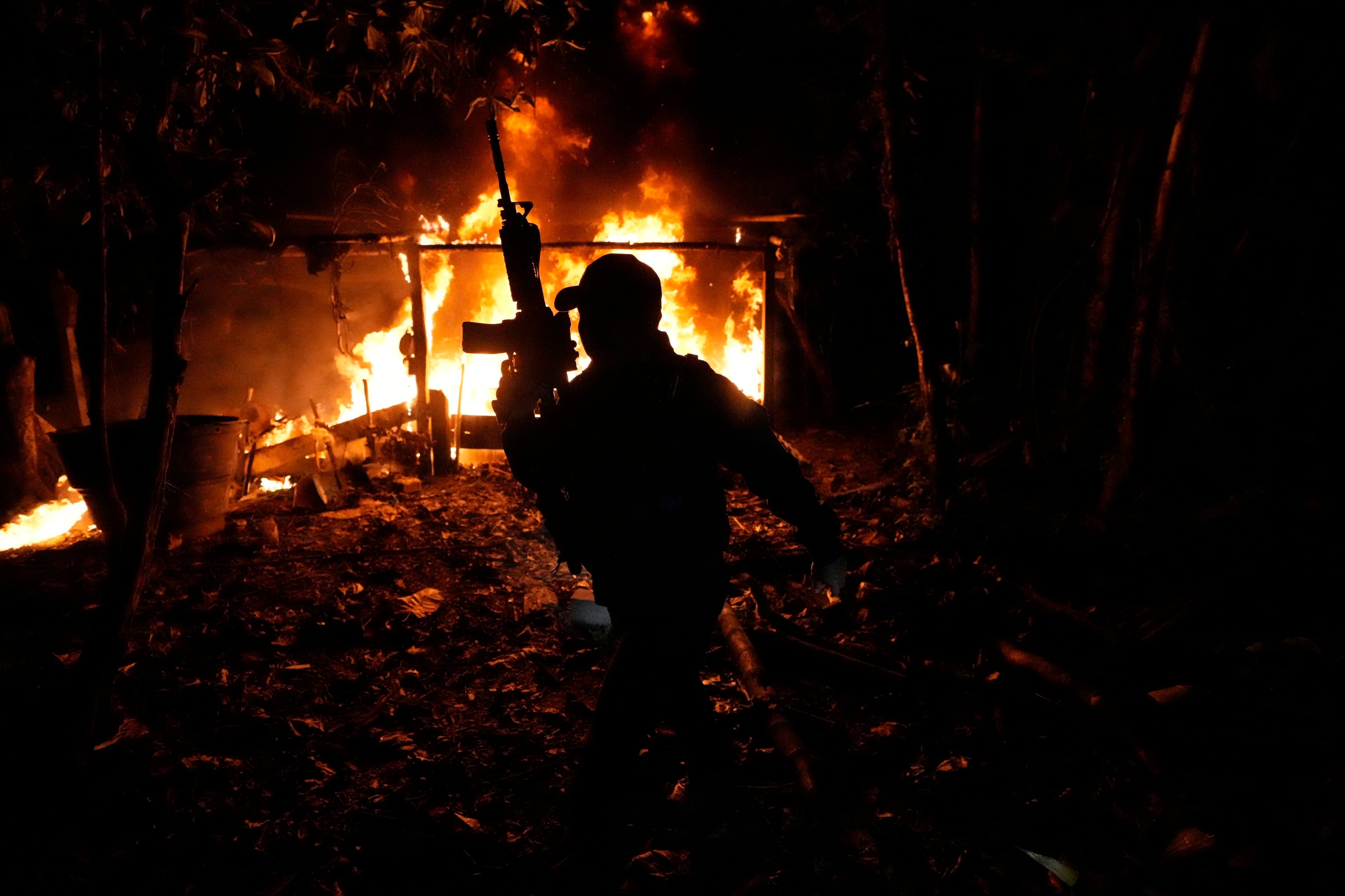 En Caquetá, Guaviare, Meta y Putumayo, la población civil y campesina también sufrió el recrudecimiento de la violencia. AP Foto/Andrés Quintero.