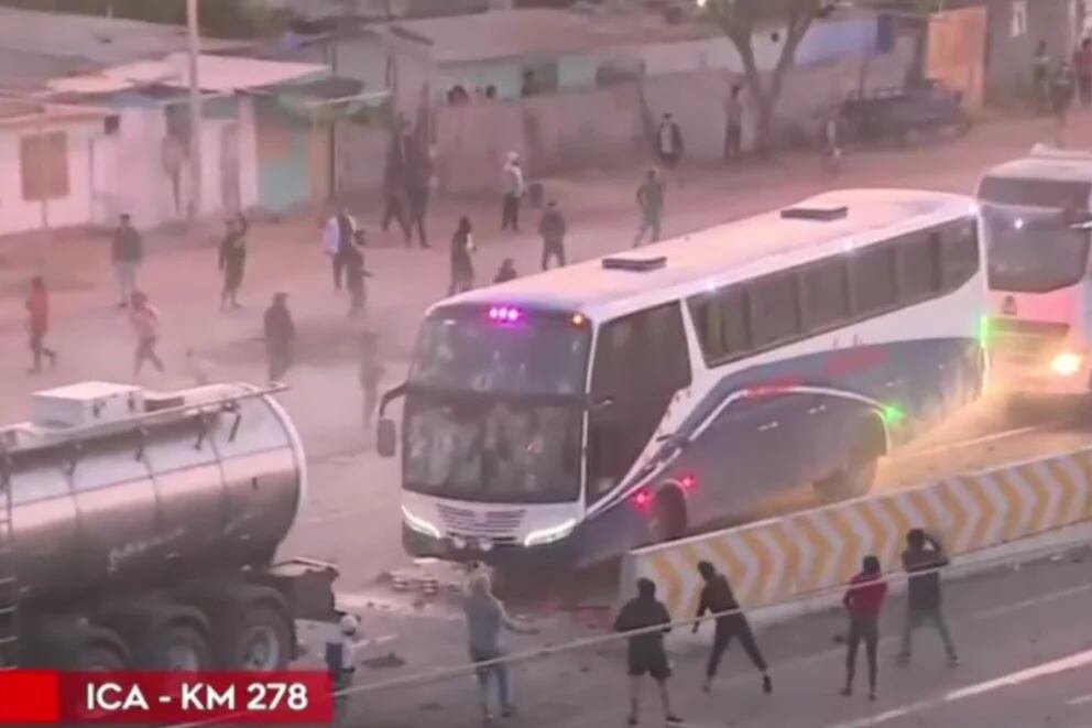 Ica عشرات الحافلات وسيارات النقل التي هاجمت في جنوب أمريكا Infobae