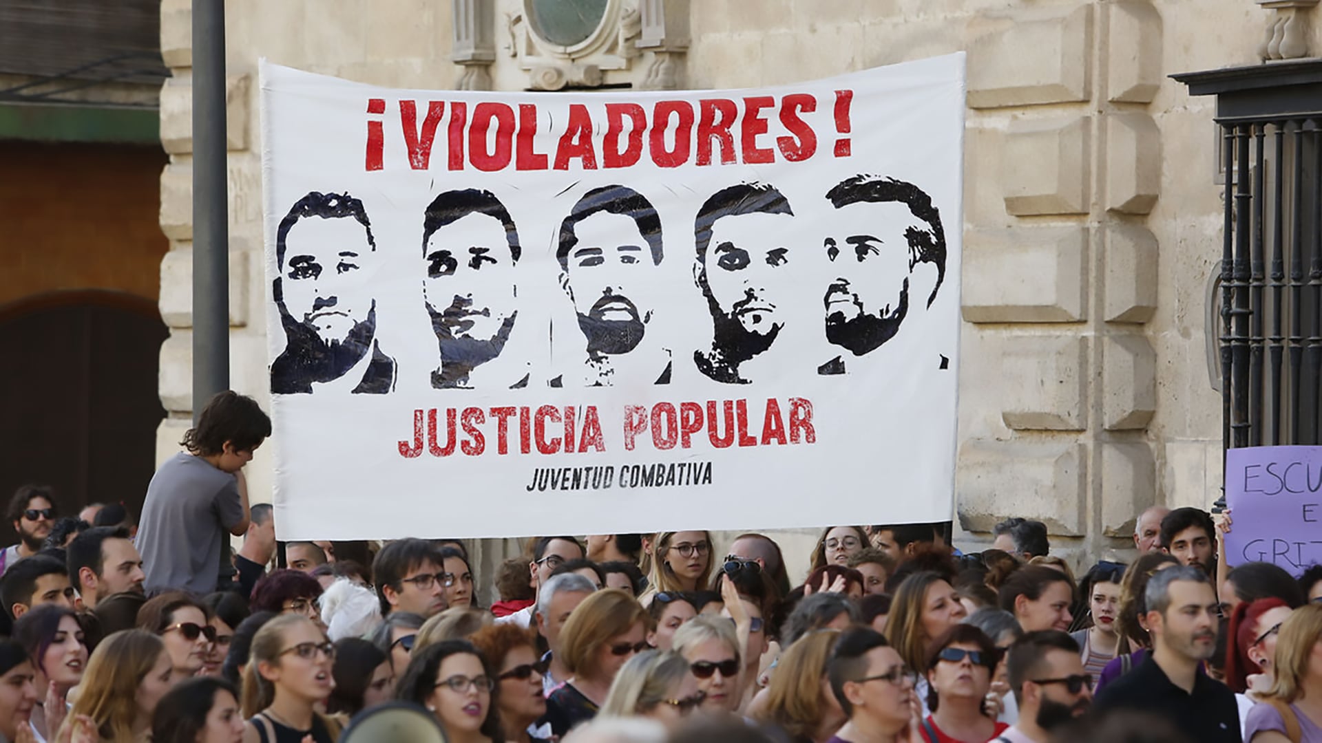 Protestas por la calificación liviana dada en primera instania por los jueces a los integrantes de la Manada de Pamplona
 