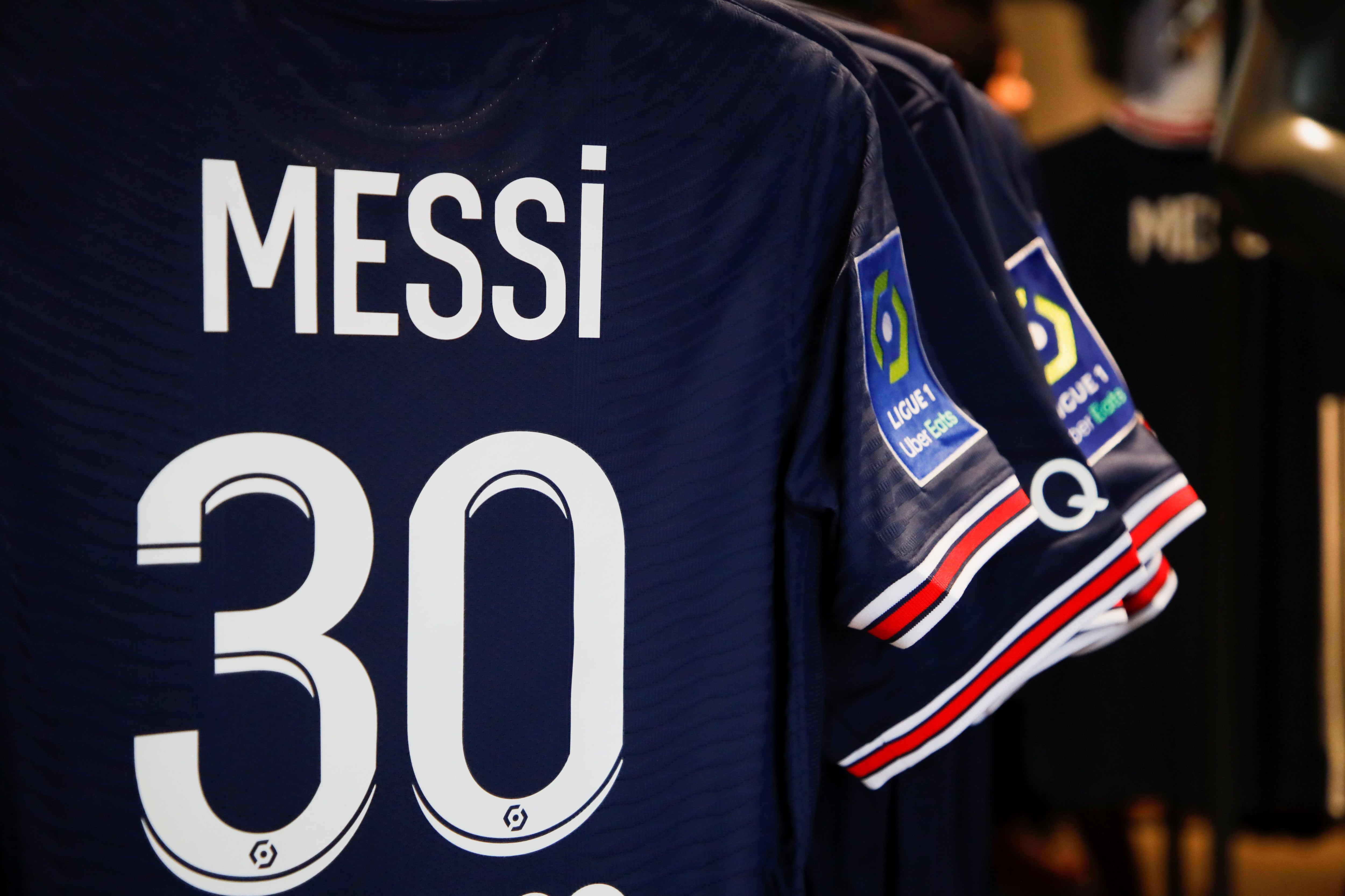 El PSG ya vendió miles de camisetas con la 30 de Lionel Messi (Reuters)