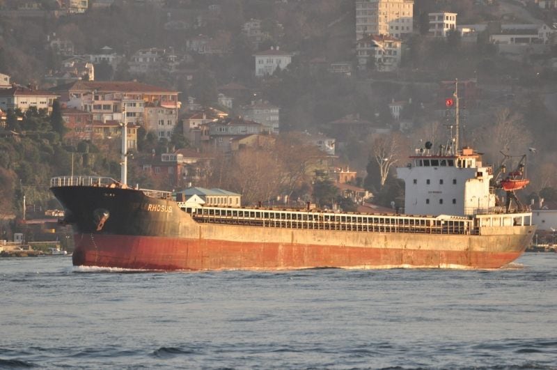 El buque carguero Rhosus que transportó desde Georgia hasta Beirut el nitrato de amonio que provocó la explosión en el puerto de Beirut (Twitter)