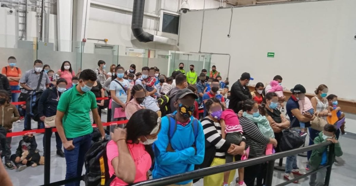 INM detained 95 Central American migrants in Monterrey who tried to cross Mexico by plane