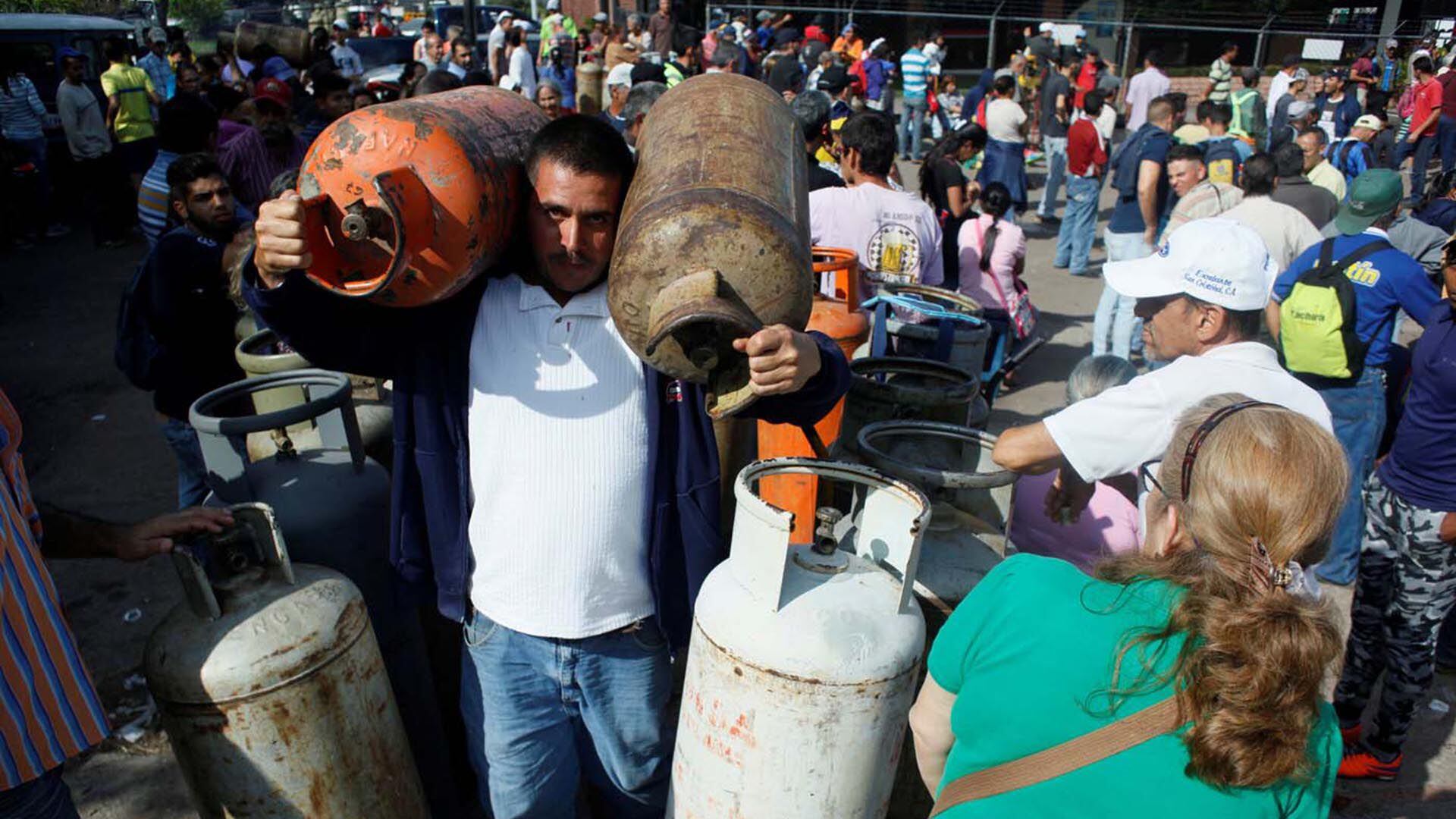 Los venezolanos atraviesan la peor crisis de su historia (Reuters)