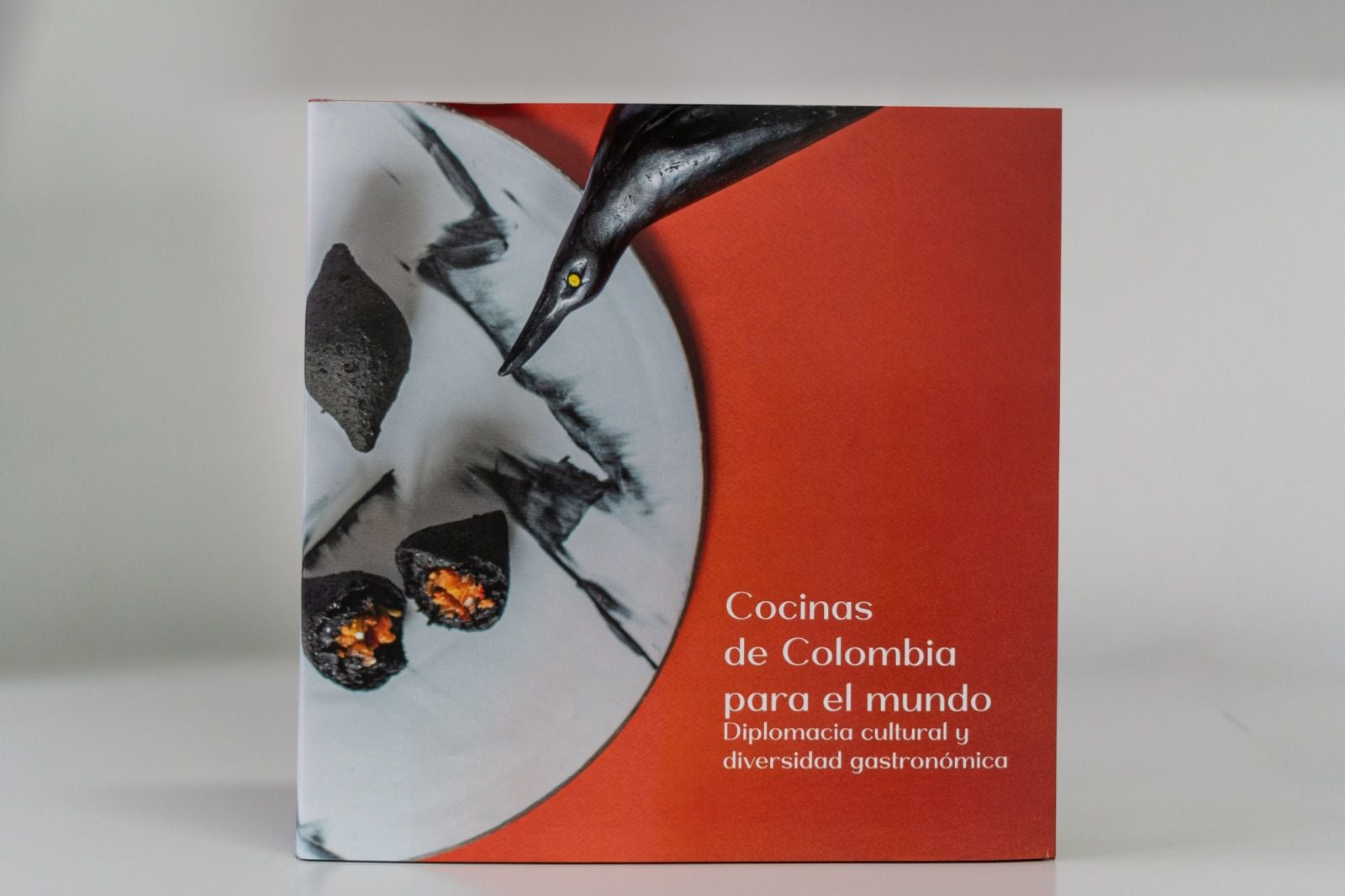 ‘Cocinas de Colombia para el Mundo’ - el libro gastronómico del Ministerio de Relaciones Exteriores.