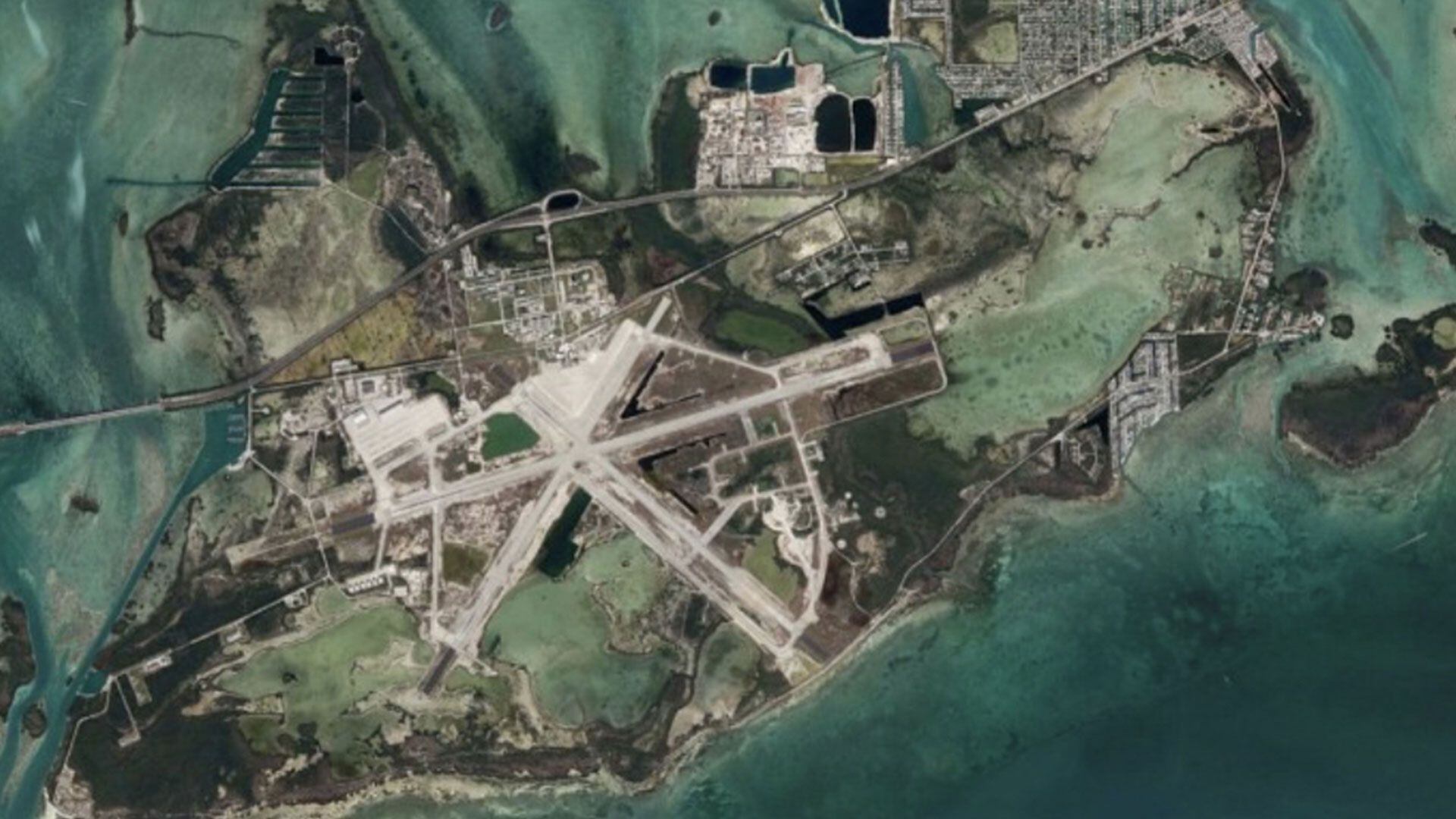 Vista aérea de la estación aérea de la Marina en Cayo Hueso, Florida