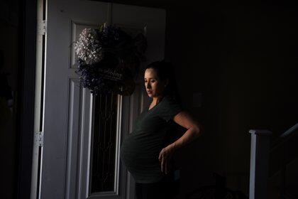 Tras incremento en muertes maternas, publicaron aviso epidemiológico COVID-19 durante el embarazo
REUTERS/Callaghan O'Hare