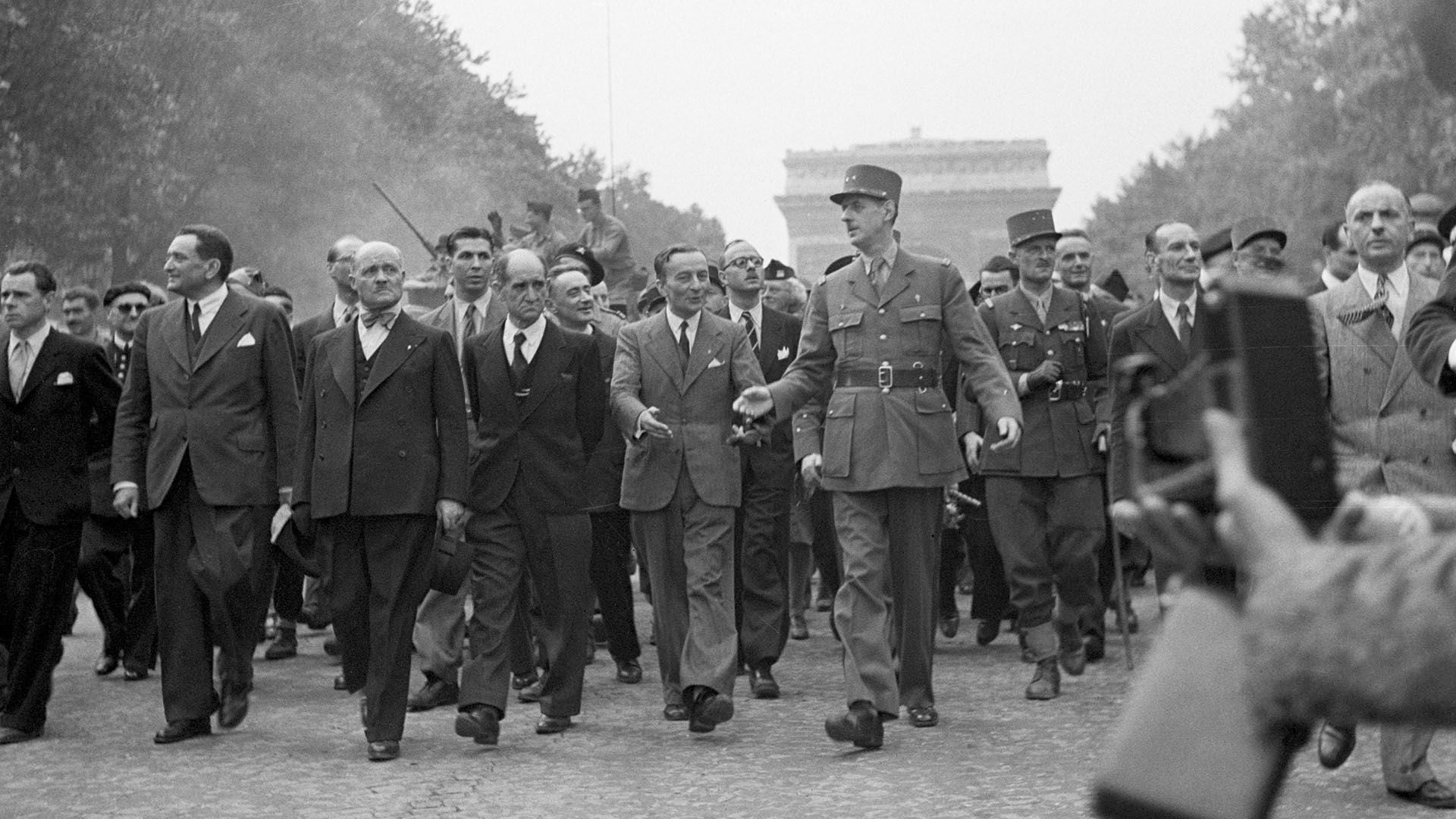 De Gaulle junto al General Jacques-Philippe Leclerc, comandante francés