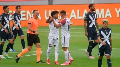 Colón empató en su último partido ante el Independent Photo Piers