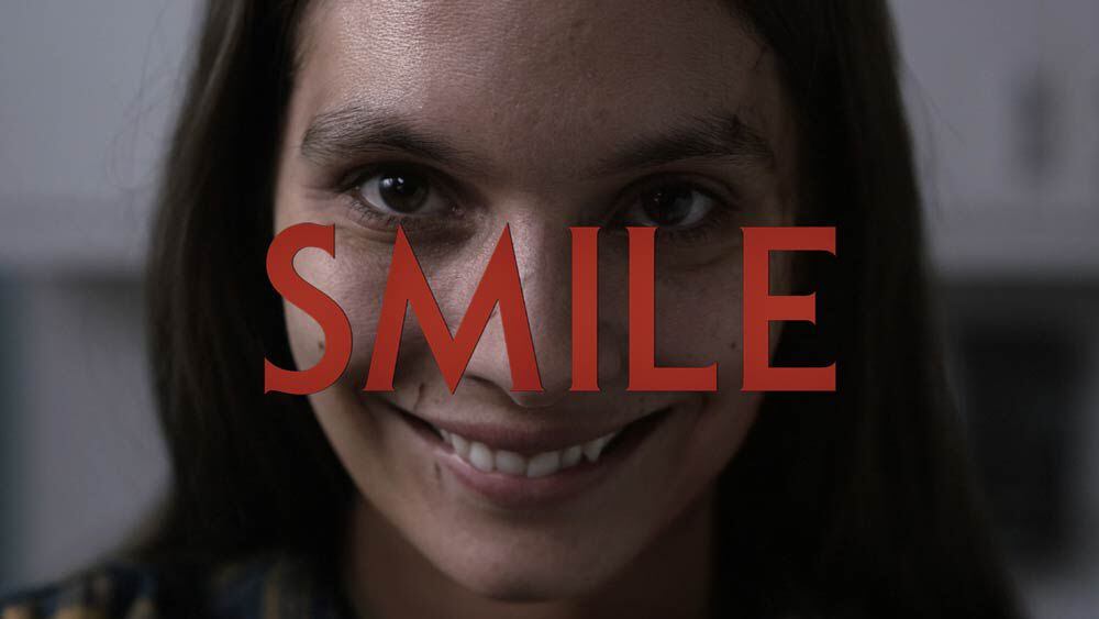 Imagen oficial de "Sonríe"