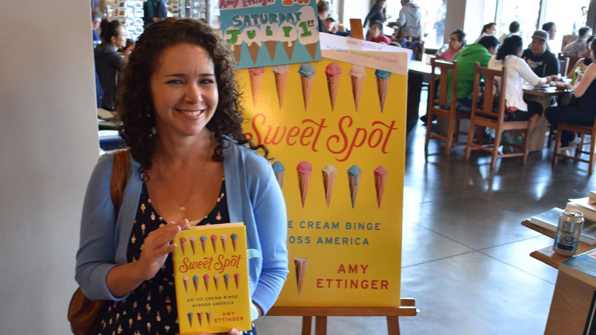 Amy en la presentación de su libro en 2017 (Dan White)