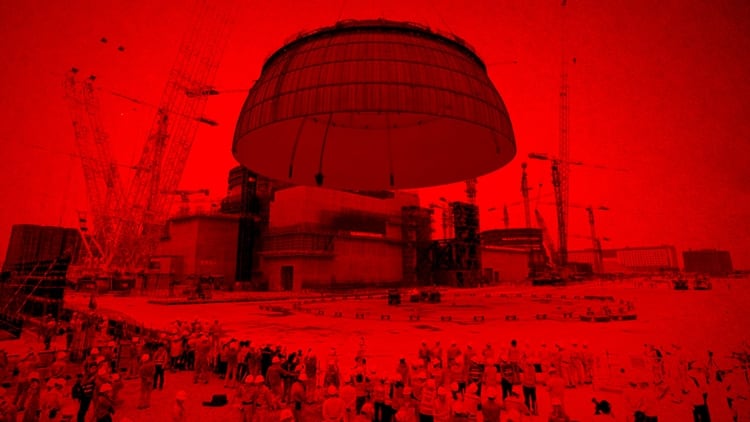 Elevación del domo de la Unidad de Energía Nuclear 5 de un reactor Hualong One en Fuqing, China (Agencia de Noticias Xinhua)
