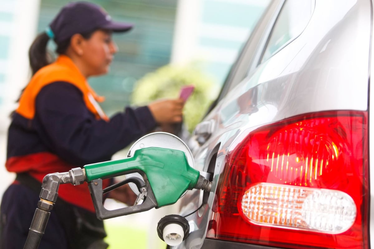 El precio de los combustibles en la capital del país cambia todos los días. (Andina)
