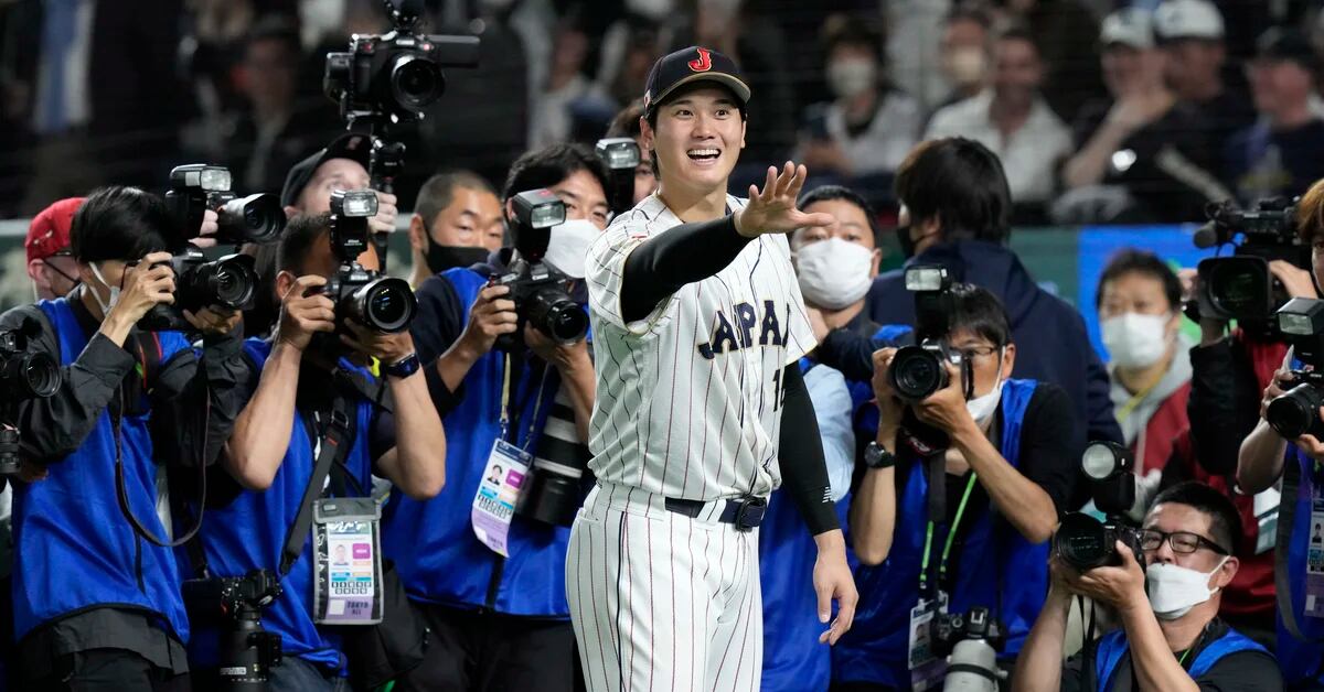 Ohtani shines as Japan reach another semi-final in a classic