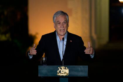 En la foto aparece el presidente de Chile, Sebastián Piñera