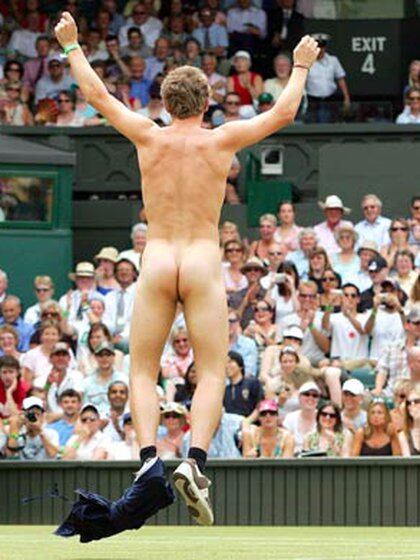 Un Hombre Se Desnudó Ante Sharapova En Wimbledon Infobae