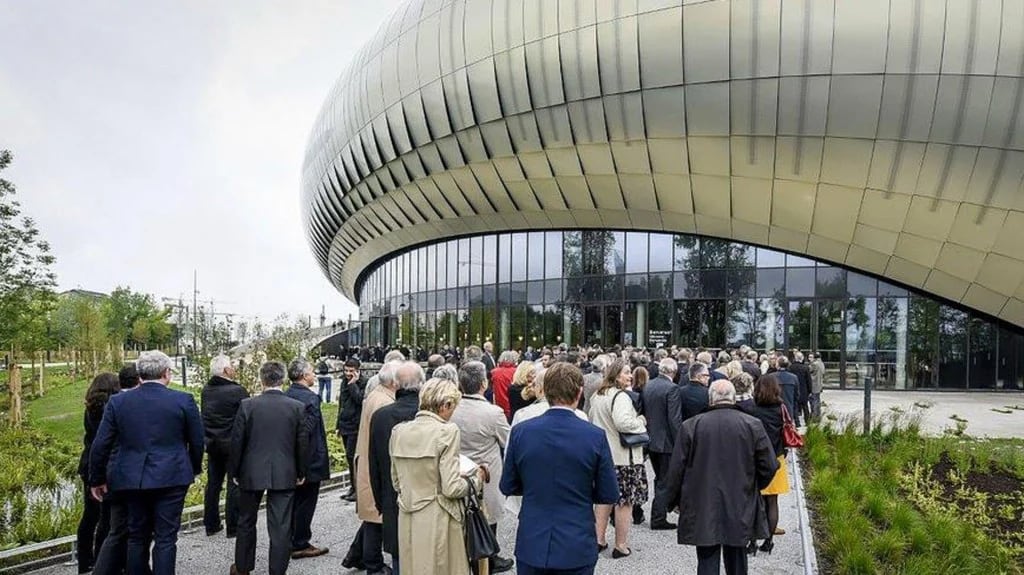 A la inauguración acudieron grandes figuras como el presidente François Hollande. (Cité du Vin)