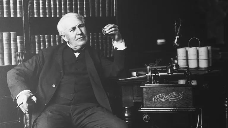 Thomas Edison, el genio de los 1093 inventos que revolucionó la vida cotidiana y la gran crueldad que ayudó a cometer NMH63SRXHFFH3OXQEMDFVAHF7Y