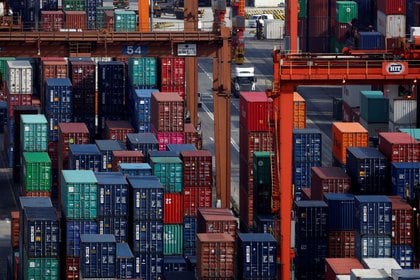 Los exportadores intentarían vender más productos al exterior si consiguieran obtener mejores precios y condiciones (Reuters)