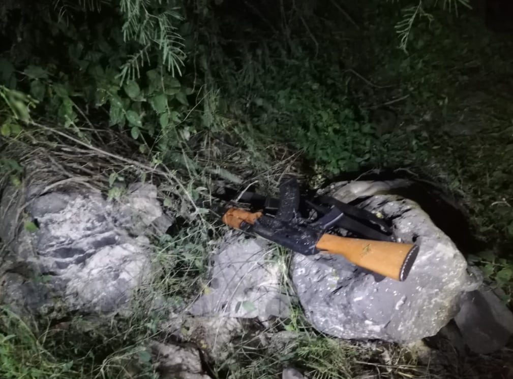 Elementos del Ejército mexicano abatieron a cinco presuntos sicarios, quienes pretendían emboscar a los militares. (Foto: Twitter/l4nd3t4)