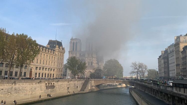 Incendio Notre Dame 3