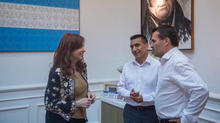 El temor de la Casa Rosada es que Cristina Kirchner desembarque en un bastión estratégico para el crecimiento del país y se anote el primer triunfo electoral