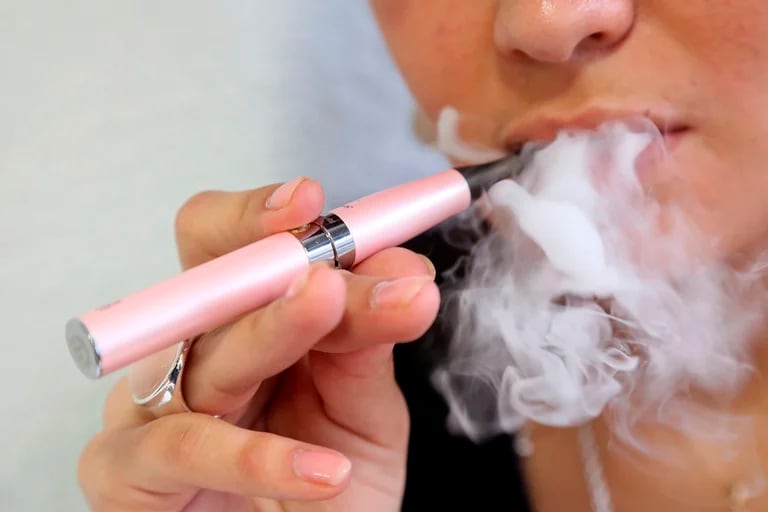 Recientemente la FDA anunció la prohibición de los cigarrillos electrónicos mentolados después de que se probara su pote