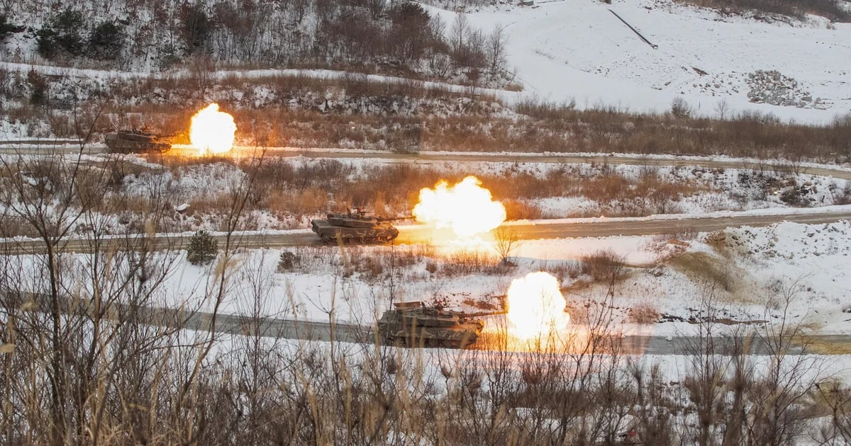 The South Korean and US militaries conducted live-fire exercises near the North Korean border