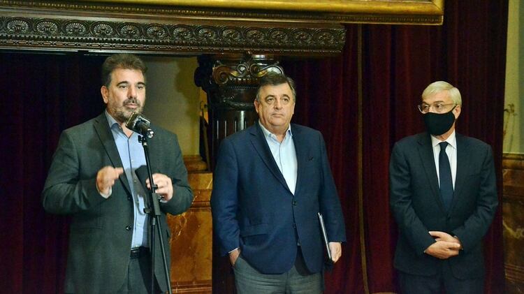 Cristian Ritondo, Mario Negri y Álvaro González, de Juntos por el Cambio 