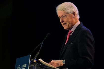 Además de dramatización y testimonio de historiadores, "Washington" incluye una entrevista con Bill Clinton. (REUTERS/Ricardo Arduengo)
