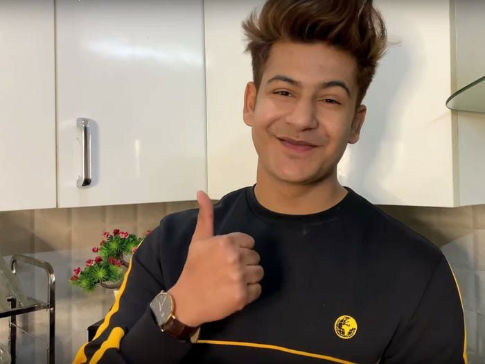 Manjul Khattar, una estrella de las redes sociales de 21 años que vive en India, ha encontrado la mayor parte de su popularidad en TikTok, pero no es allí donde esta comenzó. Khattar tiene canales populares en Instagram y YouTube (Youtube)