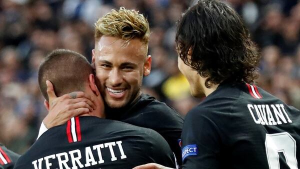 Neymar festeja junto a Cavani y Verrati el segundo gol del PSG (Reuters)