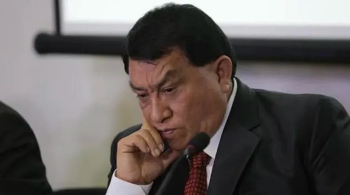 José Luna Gálvez habría logrado que el CNM nombre a Adolfo Castillo Meza como jefe de la ONPE.