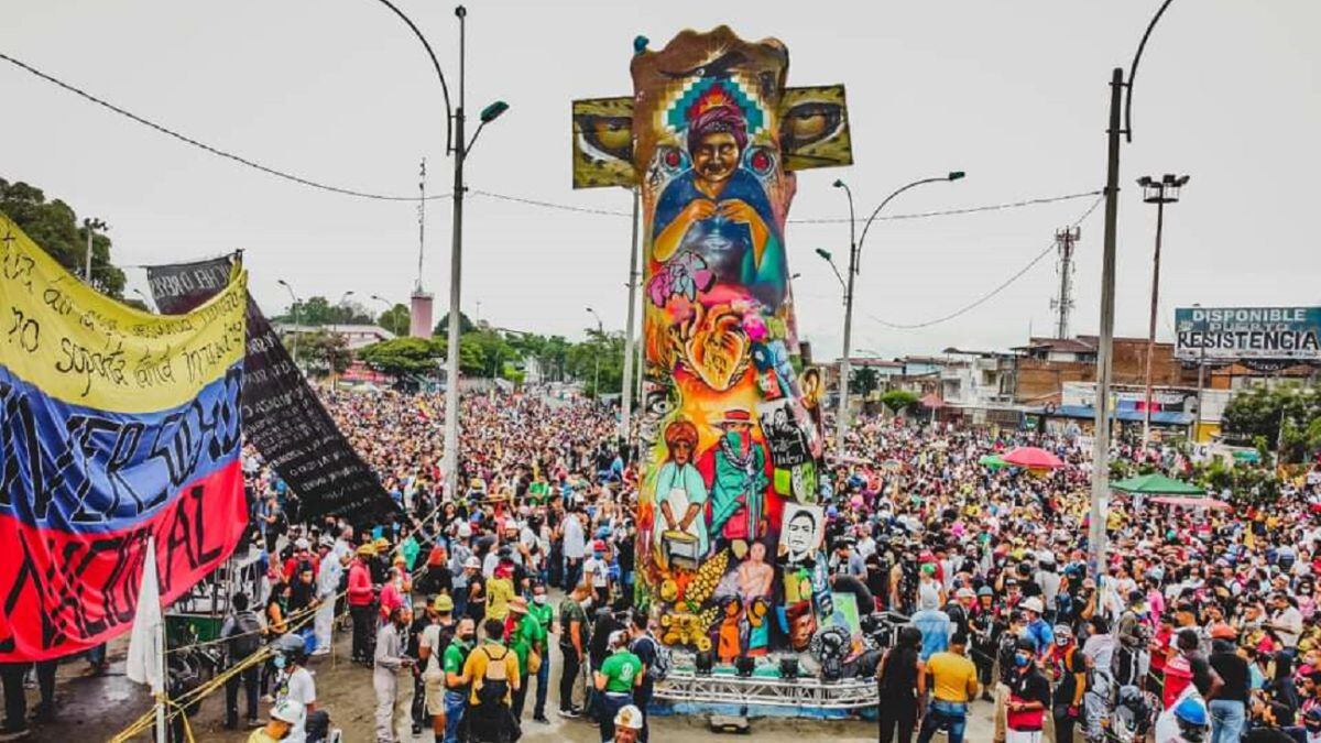 Monument to the Cali Resistance