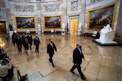 La llegada de los legisladores al Senado para dar inicio al impeachment (REUTERS/Al Drago)