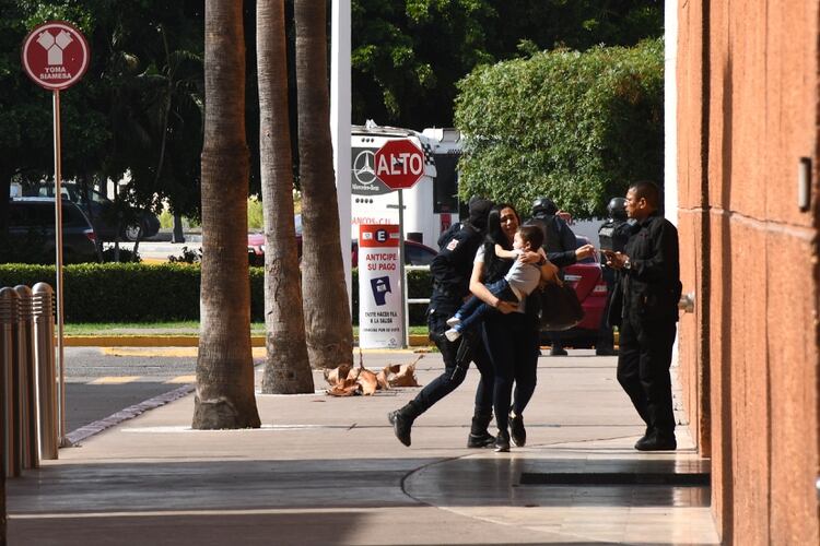 Culiacán vivió uno de los días más infernales tras la detención de Ovidio Guzmán, 