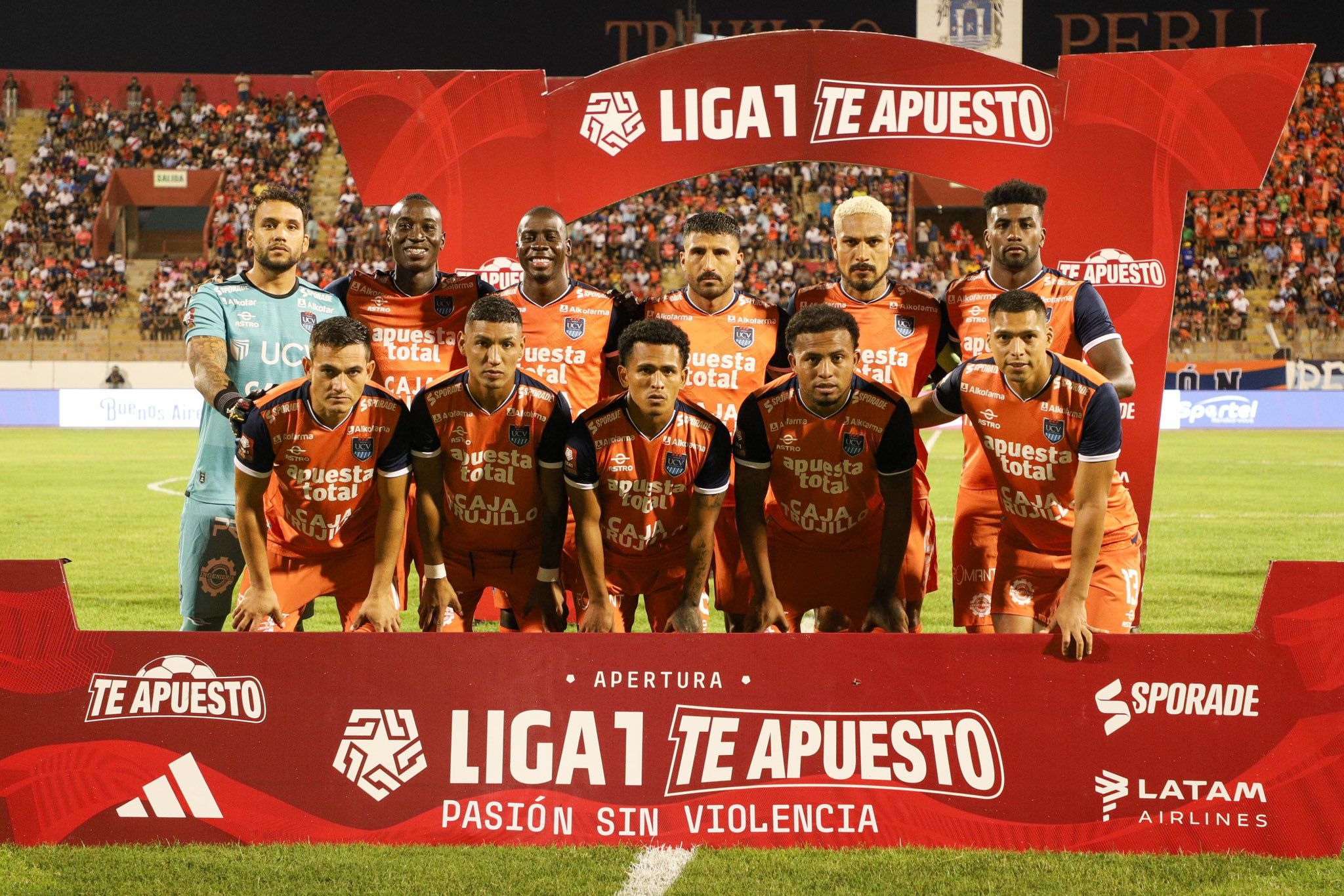 Equipo titular de César Vallejo para el debut de Paolo Guerrero en Liga 1 2024.