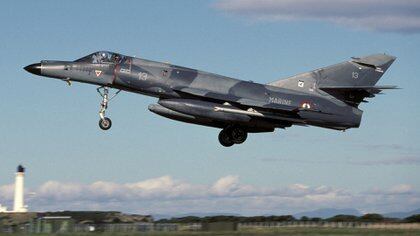 Los Cinco Aviones Super Entendard Que La Argentina Le Compro A Francia Estan Parados Por Falta De Repuestos Infobae