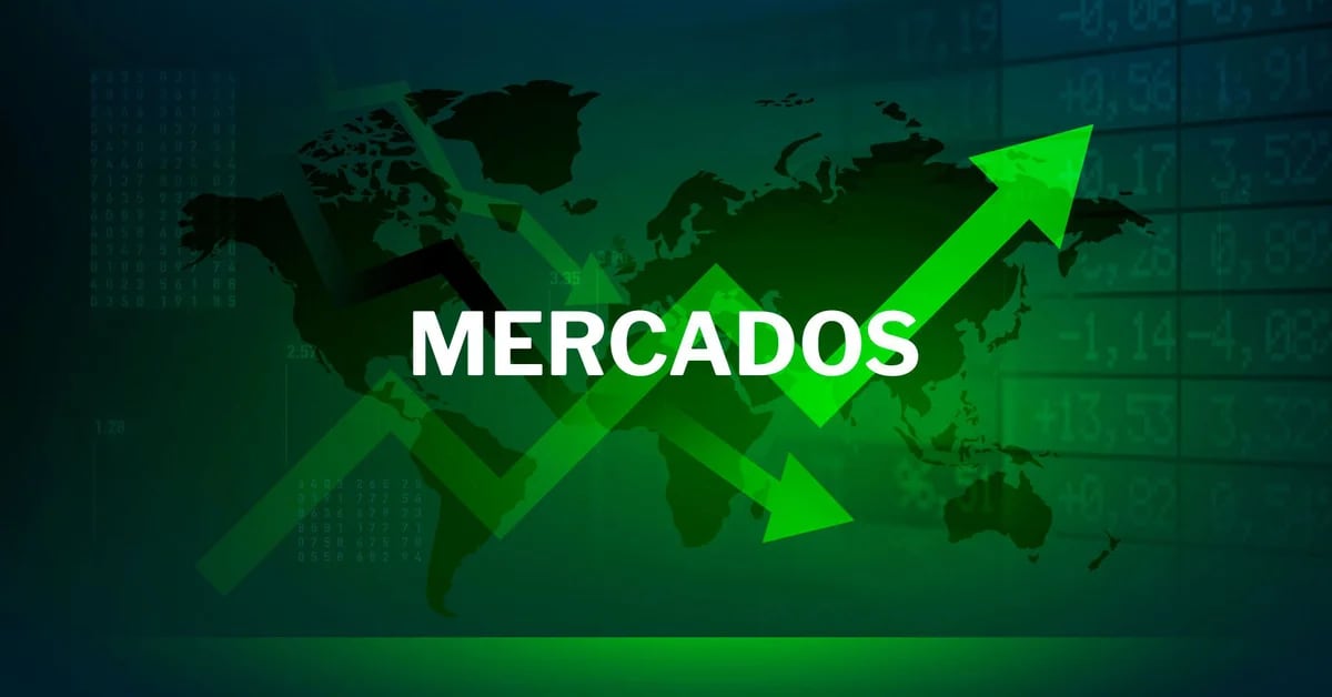 The main indicator of the Mexican market begins its operations this March 1 with an increase of 0.87%