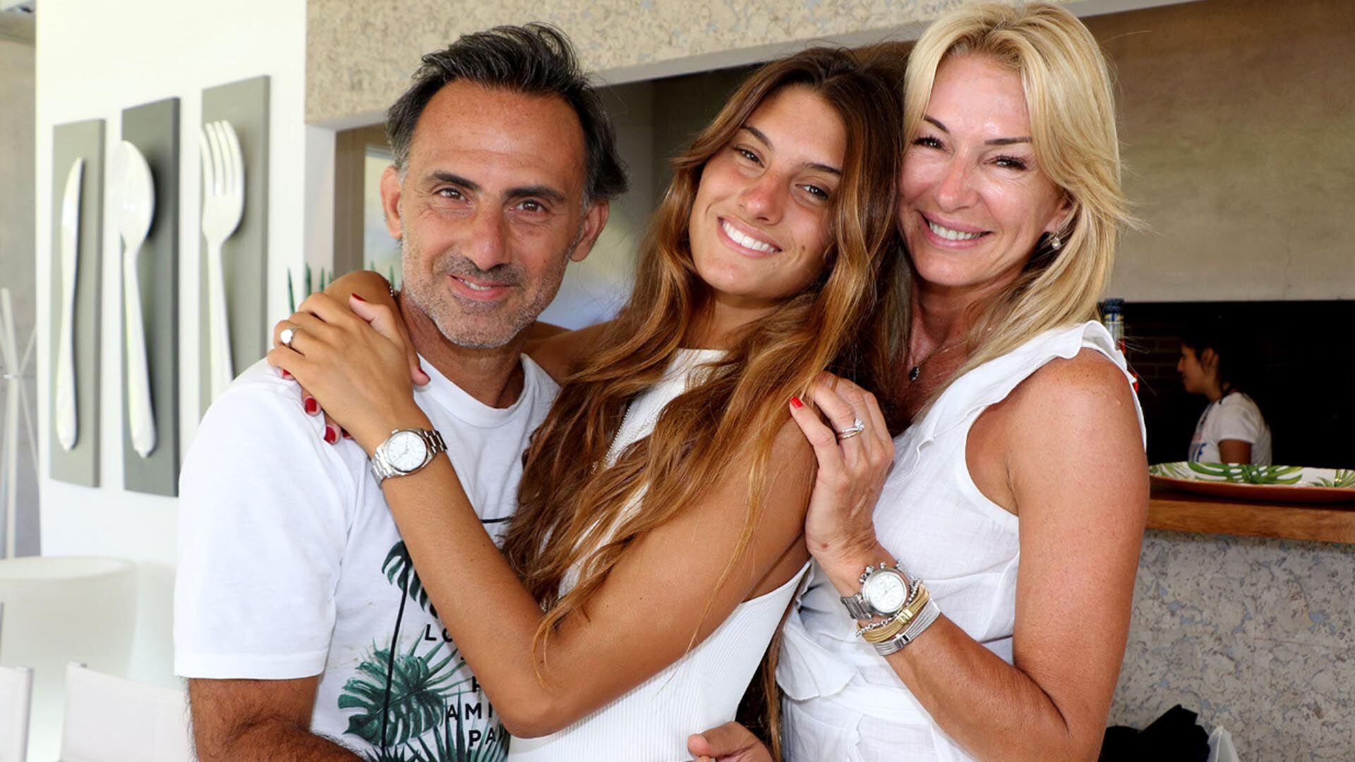 Lola, Diego y Yanina Latorre