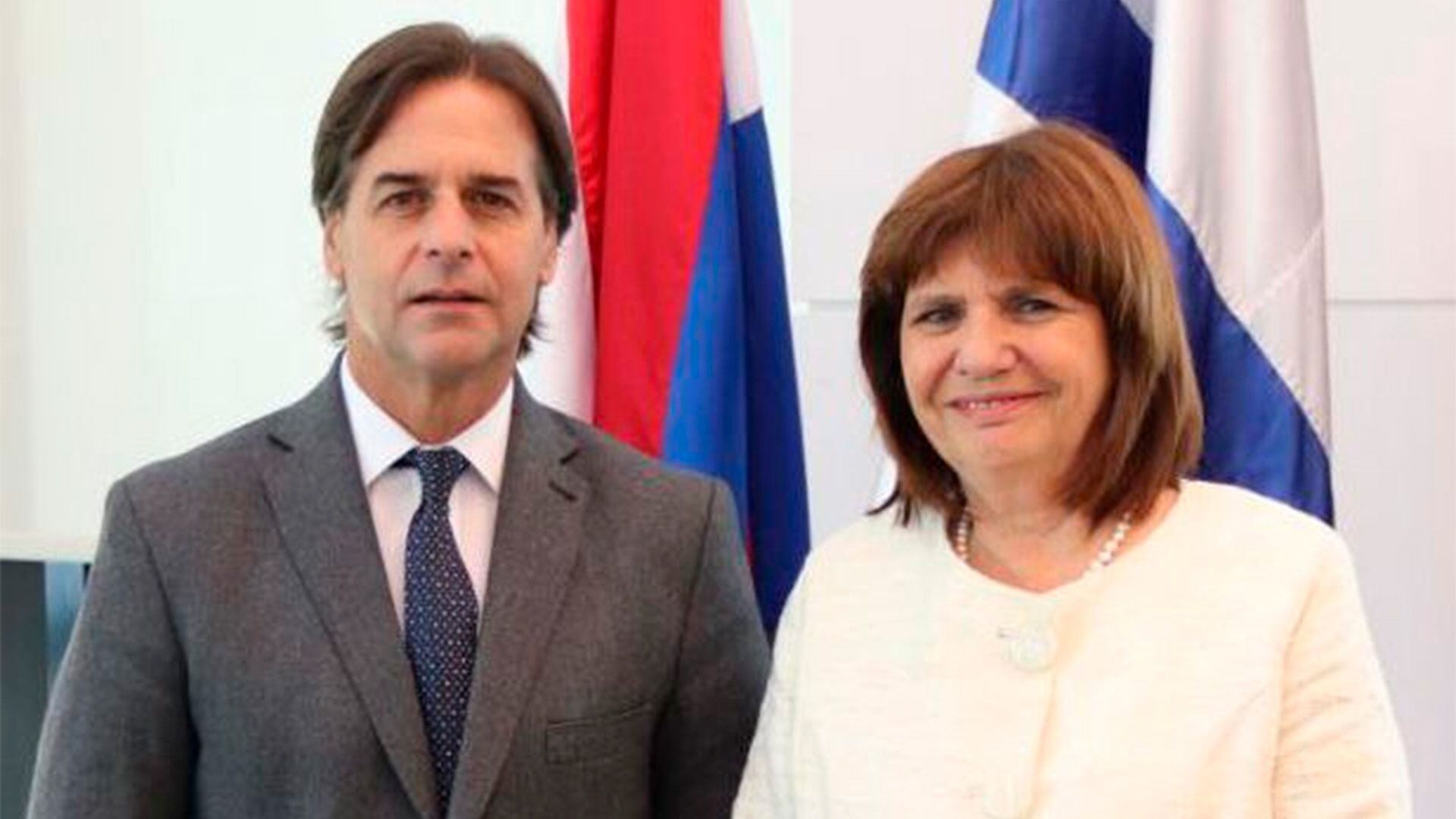 Patricia Bullrich y Luis Lacalle Pou, en la reunión que tuvieron en Montevideo en 2022