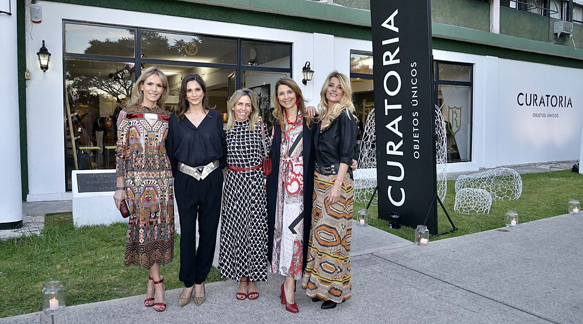 Rossella Della Giovampaola, Astrid Muñoz, Mariana Bagó, Adriana Batan de Rocca y Andrea "Tucu" Martínez