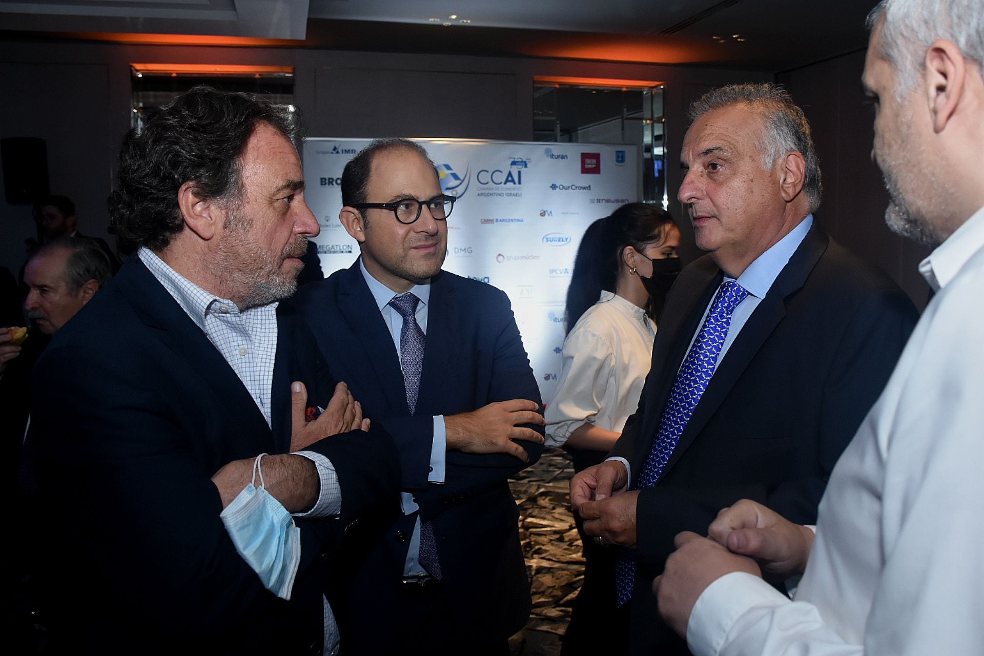 Welcome to Gideon Sa'ar /Hotel Emperado