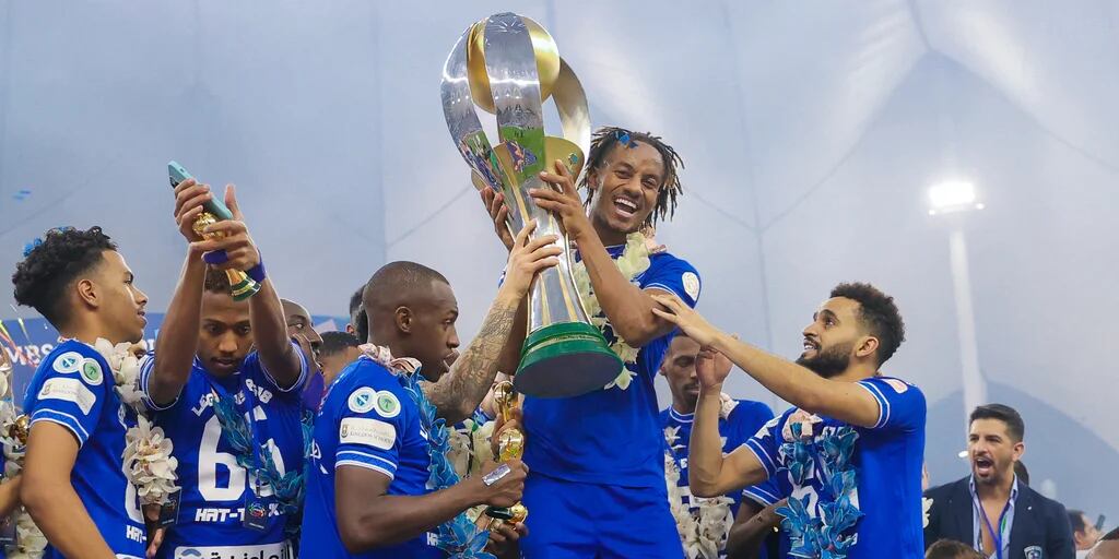 André Carrillo campeón con el Al Hilal: los peruanos con más títulos oficiales en la historia