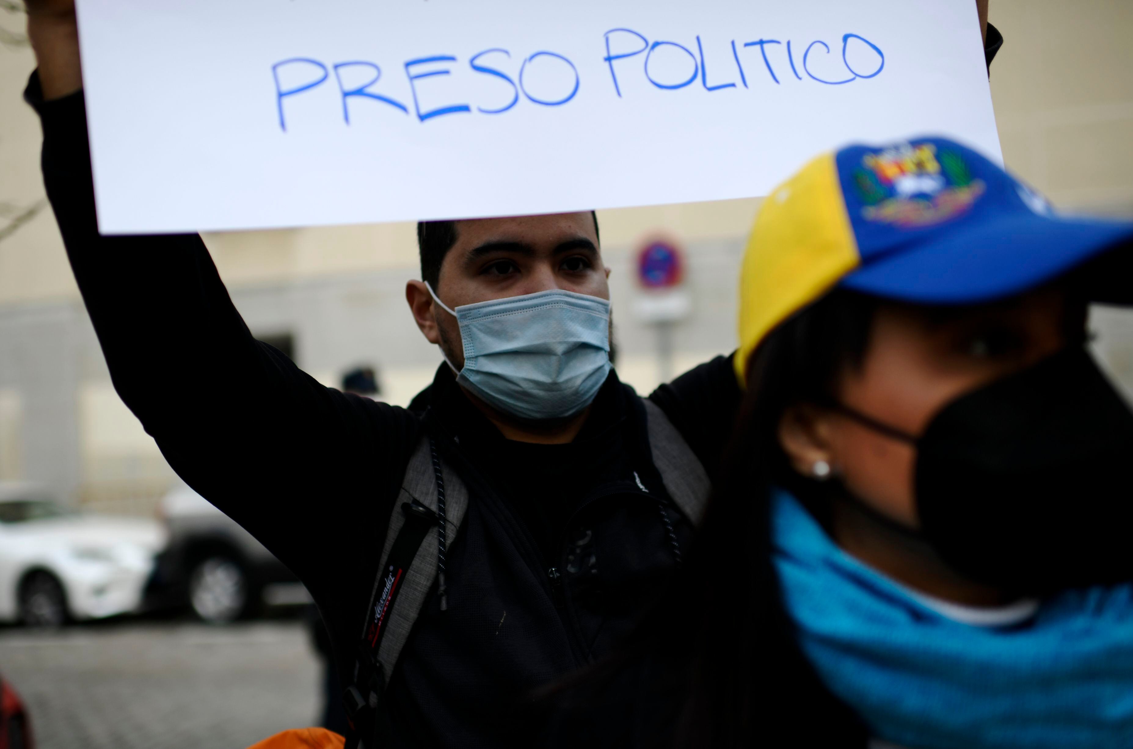 Protesta en señal de apoyo a los presos políticos en Venezuela