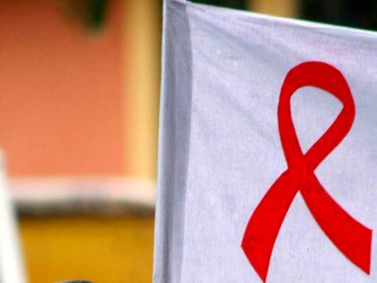 Durante el primer año de la pandemia por el coronavirus, fallecieron 230 personas que estaban viviendo con el VIH en Argentina / EFE/Archivo 
